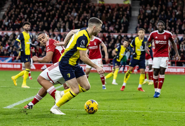 色表现也让 色表现也让